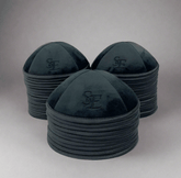 kippots personnalisés en velours gris